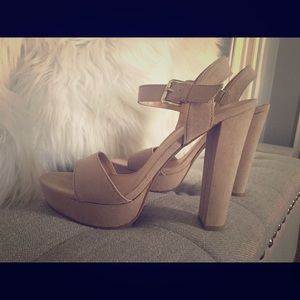 Lauren Conrad platform heels